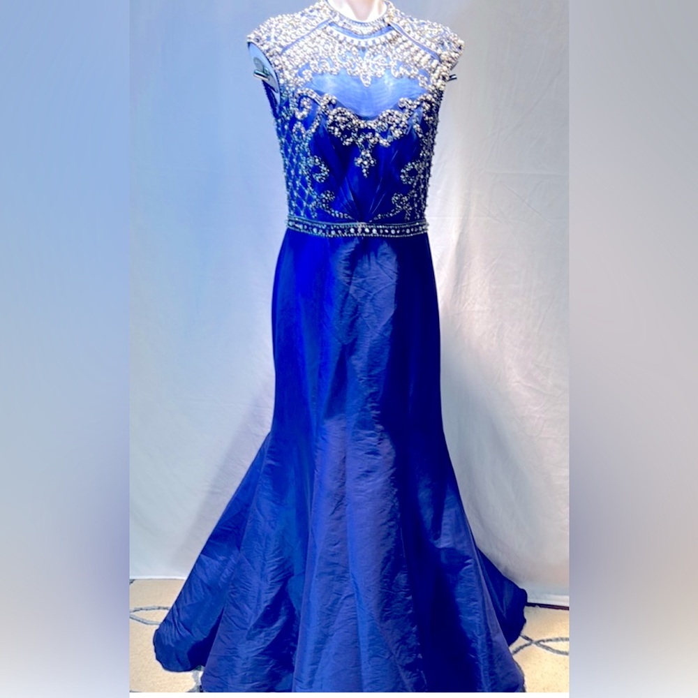 Elegant Blue Gown with Embellished Bodice
